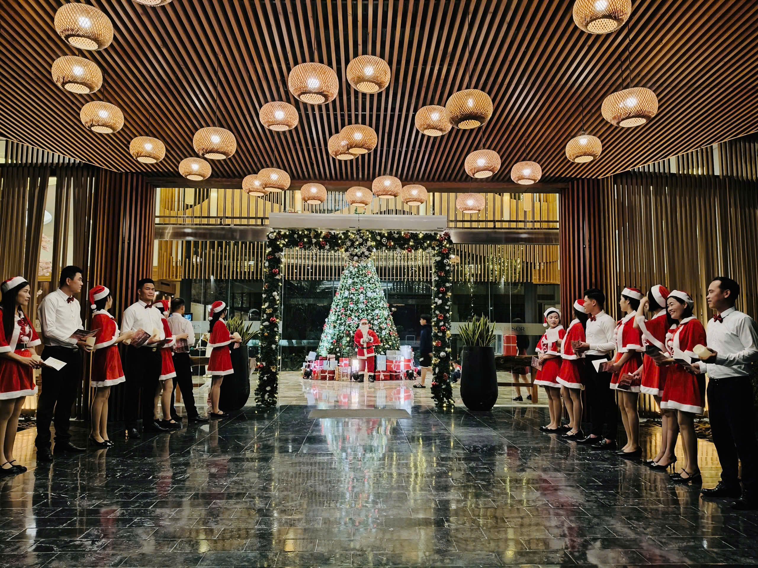 Giáng sinh ấm áp giữa núi rừng tại Serena Resort Kim Bôi