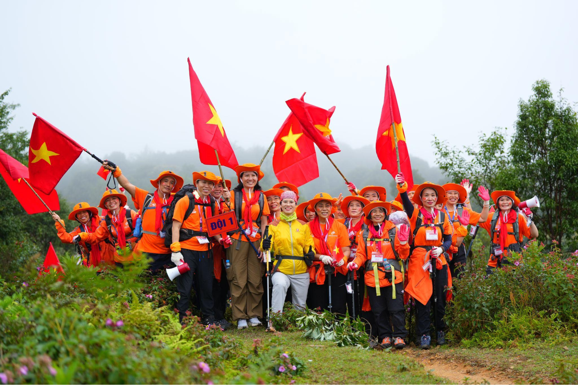 Tour ghép miền Bắc trọn gói dịch vụ, phù hợp cho khách lẻ muốn tối ưu chi phí