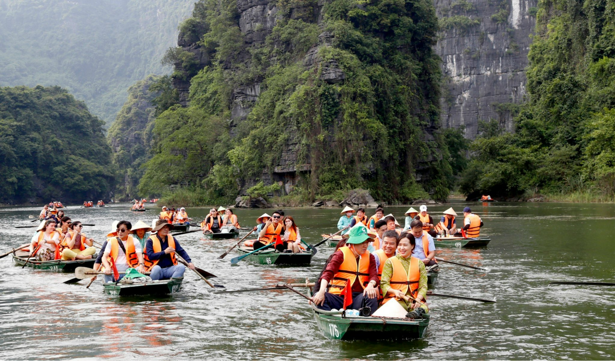 Tour ghép tối ưu cho khách thích lịch trình có sẵn, mà không cần bận tâm tự đặt từng dịch vụ